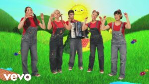 Download video CantaJuego - El Baile de los Pajaritos - Spanish